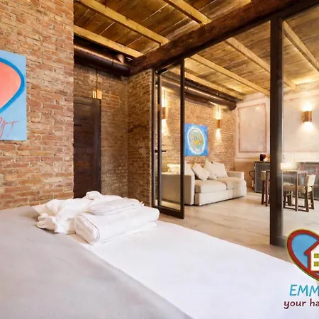 Emme Loft I Red Moon - Chic Design Loft * 米兰